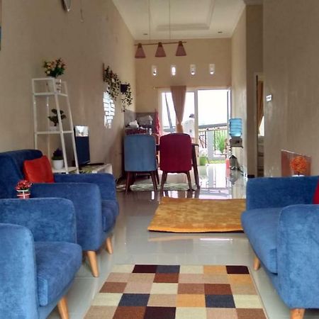 Homestay Wahyudi 1 Syariah Tlekung Buitenkant foto